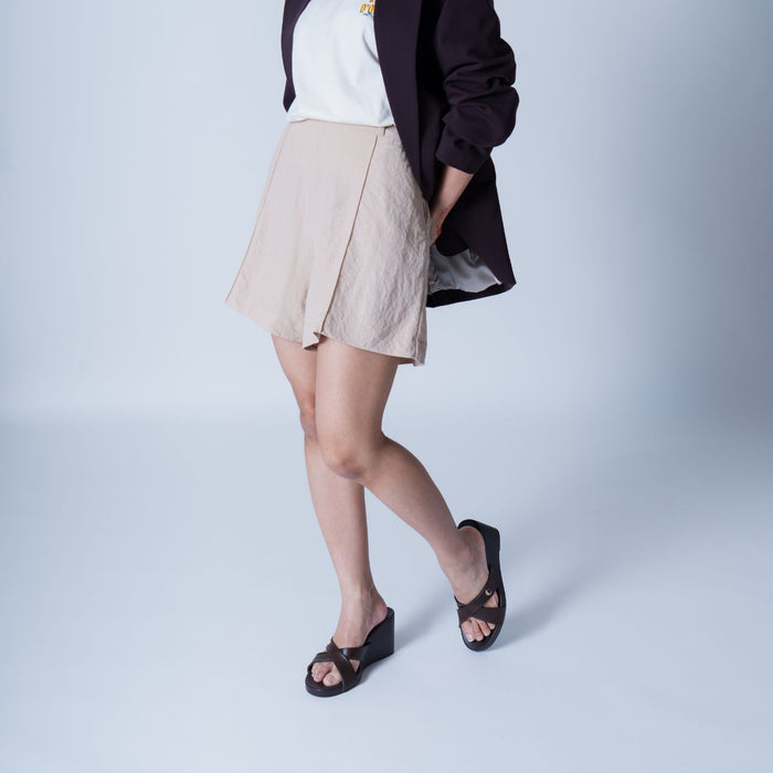 Axis Strapped Burgundy Wedge