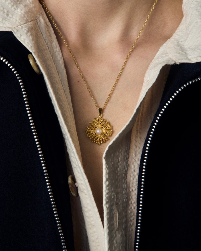 vintage coral pendant
