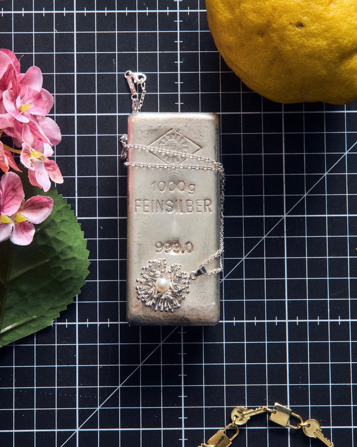Necklace with Coral pendant