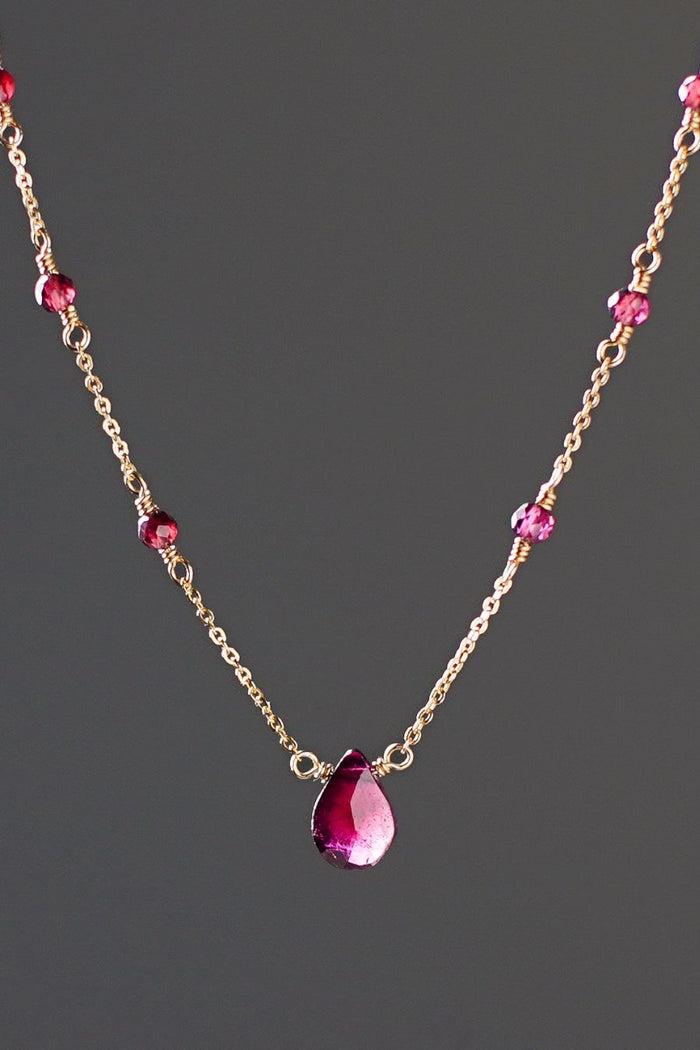 Crimson Night Necklace