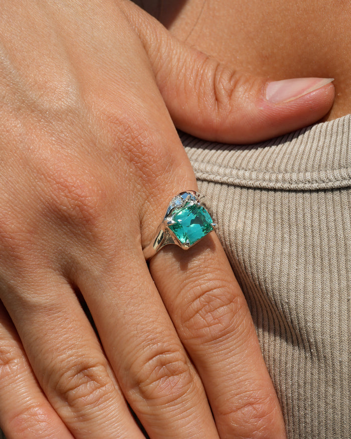 Daydreams at Sea Ring