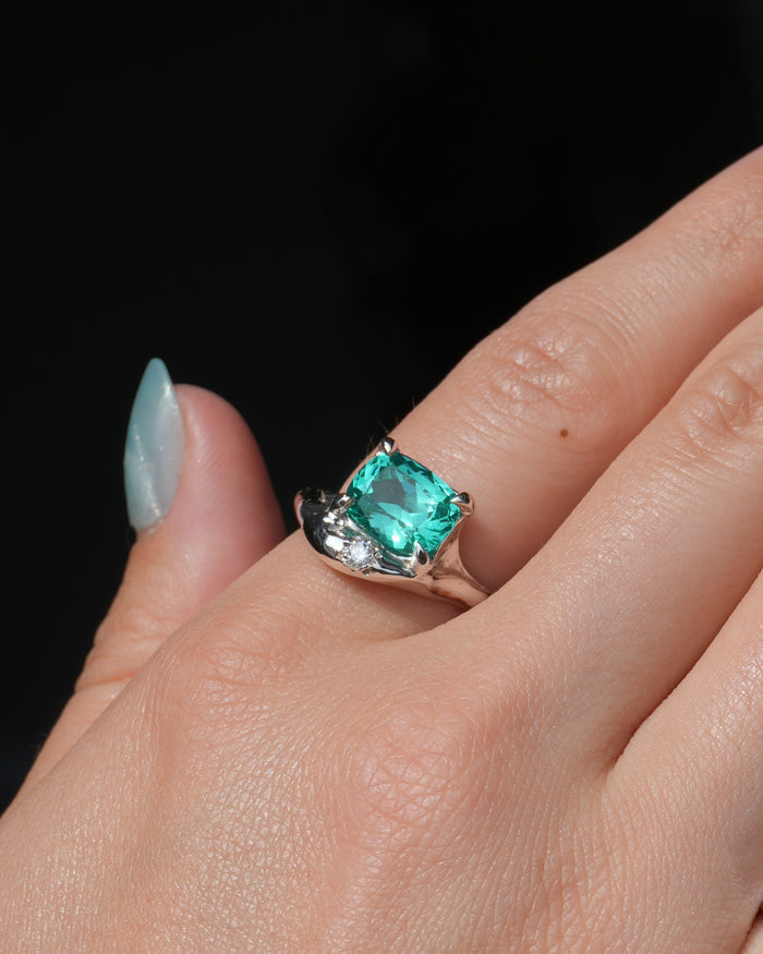 Daydreams at Sea Ring