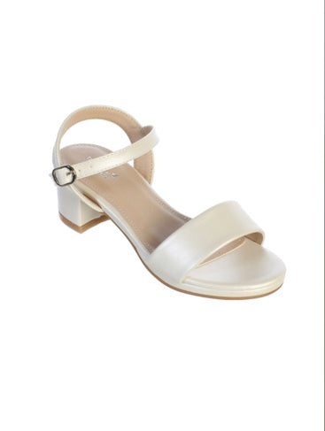 GILS MATTE BLOCK HEELS