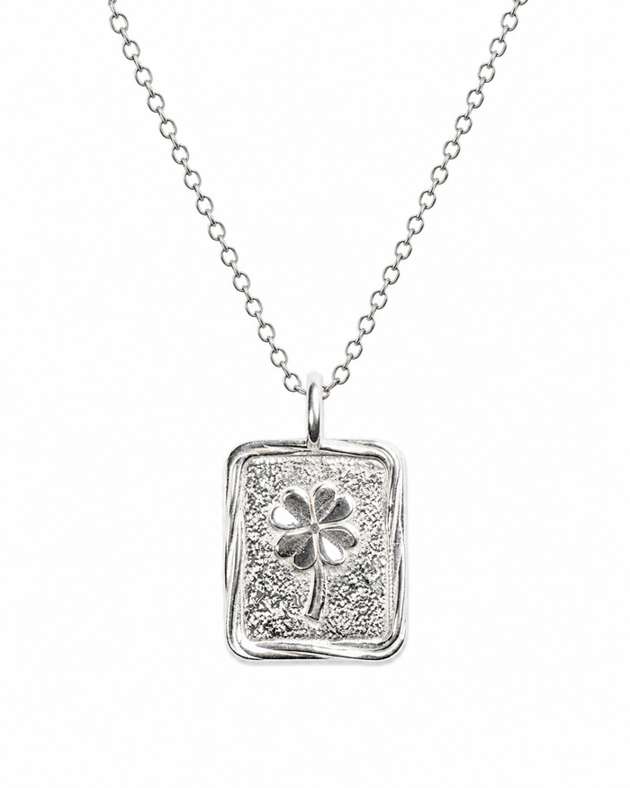925 Sterling Silver Kleeblatt Anhänger aus hochwertigem Silber mit filigranem Design – zeitloses Glückssymbol als Schmuckstück.