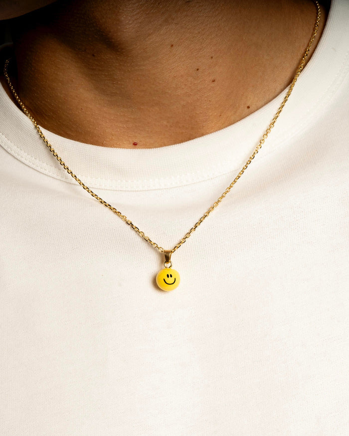 Necklace with smiley pendant