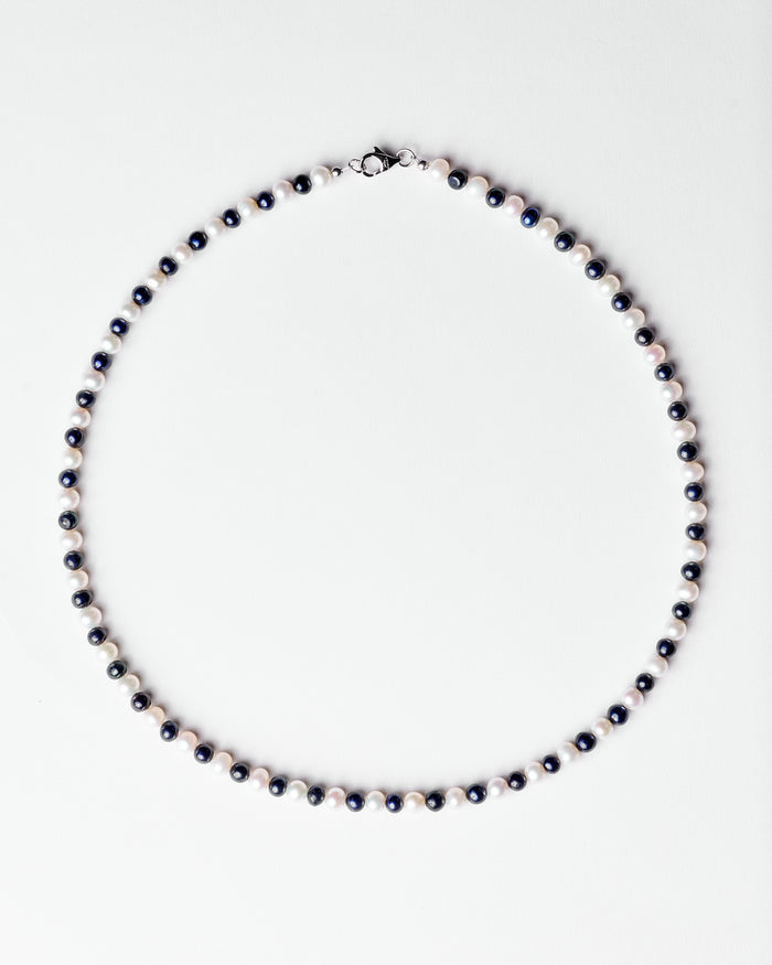 Freshwater Pearl Necklace in Navv