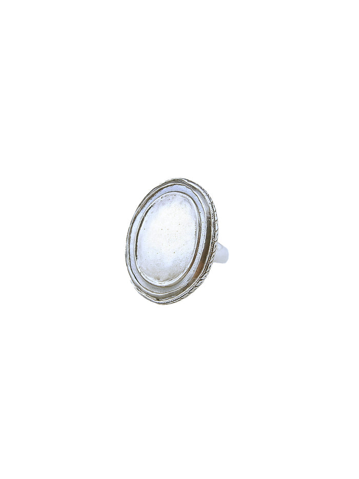 Oval Ring
