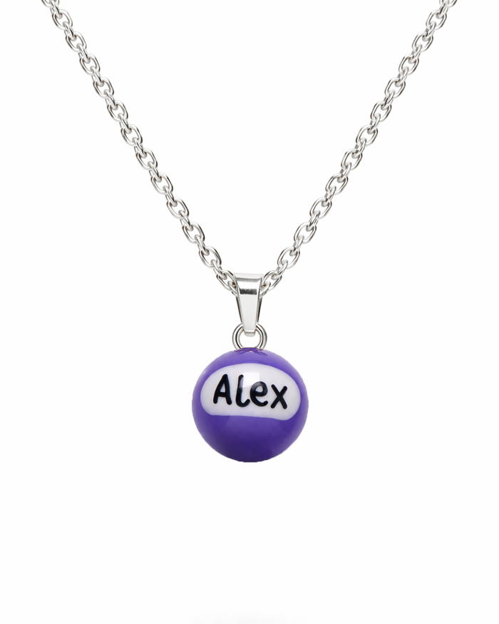 Feine Silber Halskette mit handbemalter Perle und personalisiertem „Alex“-Anhänger