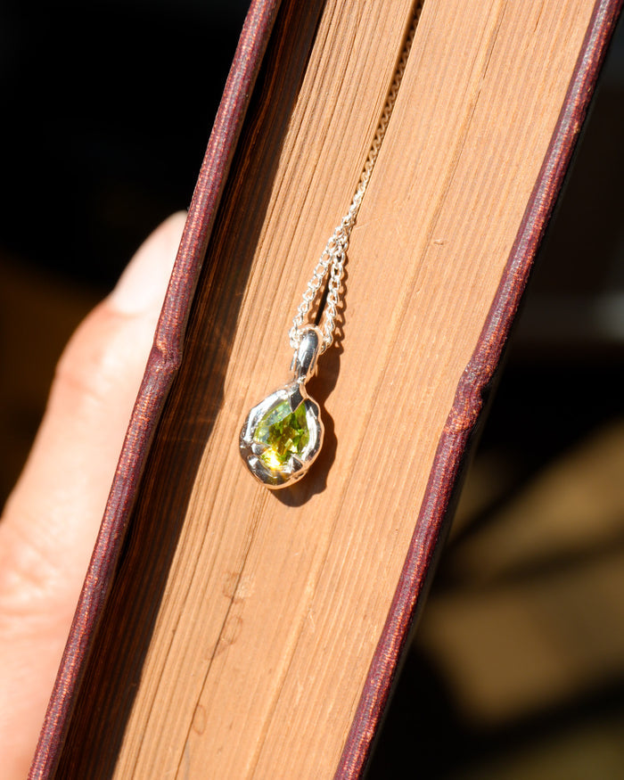 Pretty in Peridot Necklace