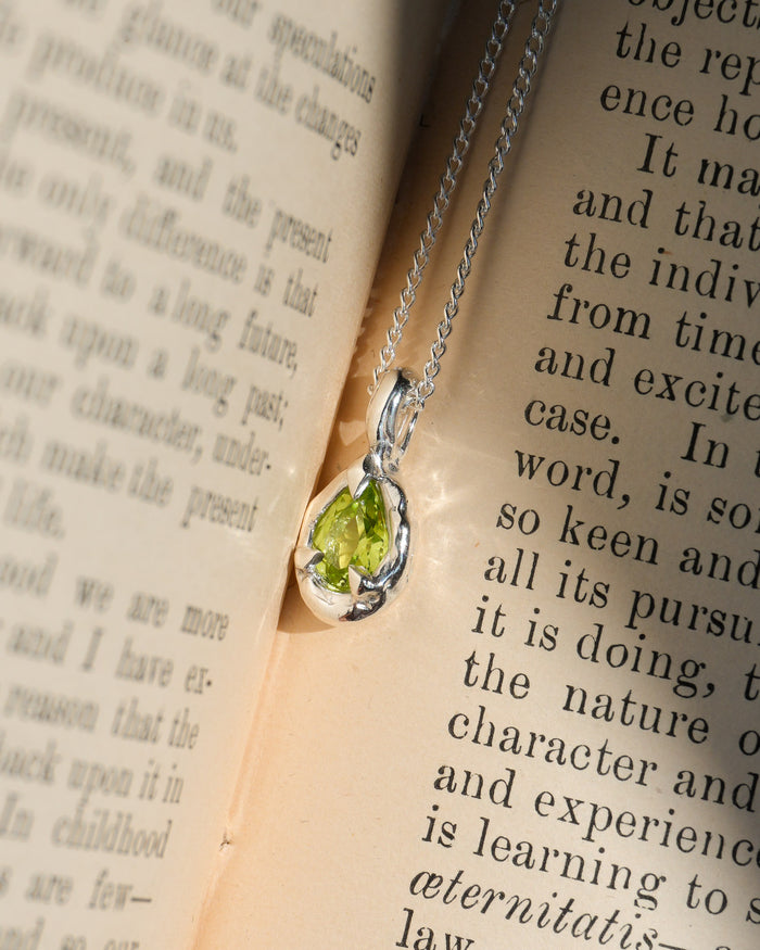 Pretty in Peridot Necklace