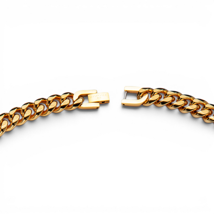 Close up of gold IP plated curb chain showing clasp detail