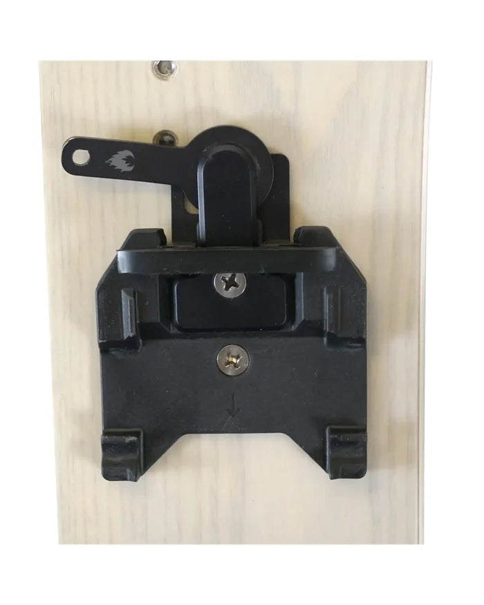 T1 Step Locker