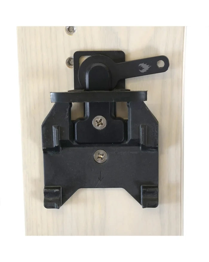 T1 Step Locker