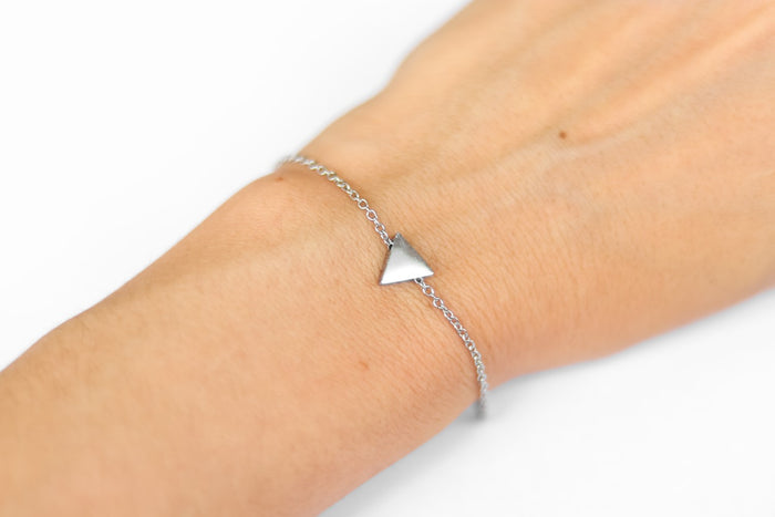 Triangle bracelet, waterproof silver chain bracelet, small triangle bead charm bracelet