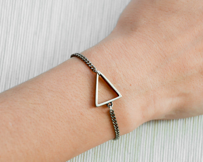 Women bracelet with silver Triangle charm, chain bracelet - shani-adi-jewerly